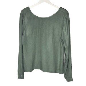 Cloth & Stone back button top, size M, Never worn, new